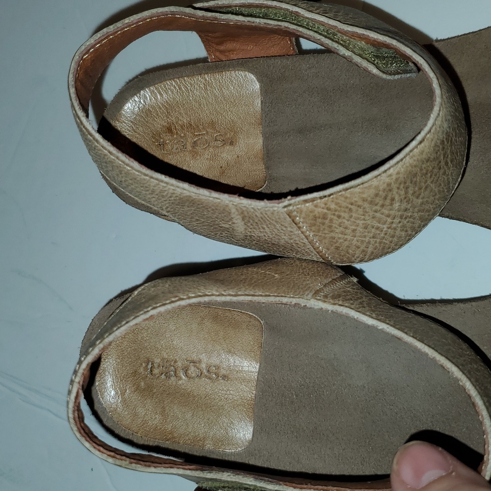 Taos Tan Carousel 3 Wedge Sandals Size 5/5.5 - Picture 7 of 10